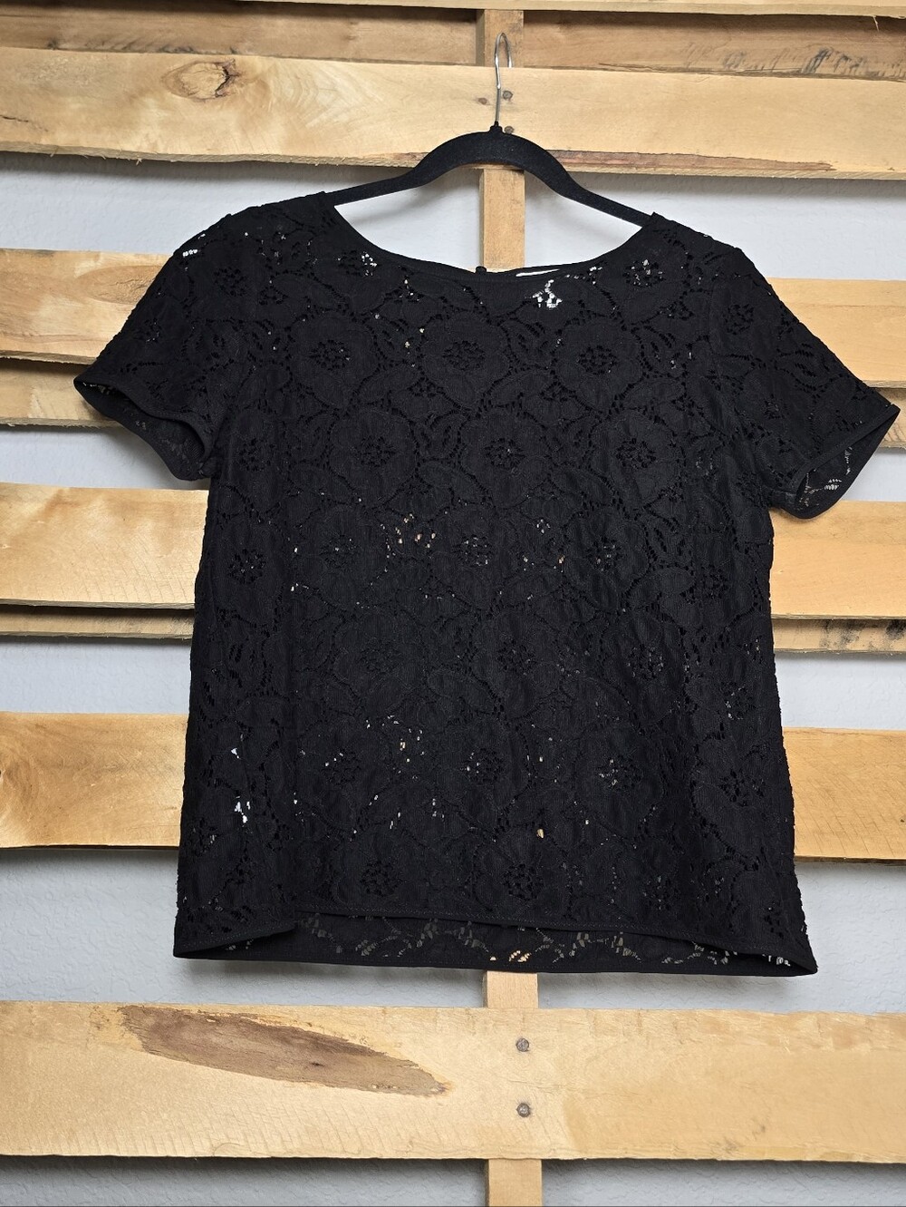 LOFT Black Floral Lace Short Sleeve Top Size:M